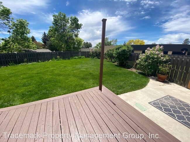 Building Photo - 4 br, 2.5 bath House - 363 Aurora Way