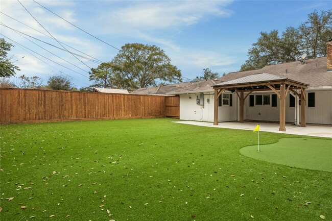 Building Photo - 5823 Valkeith Dr