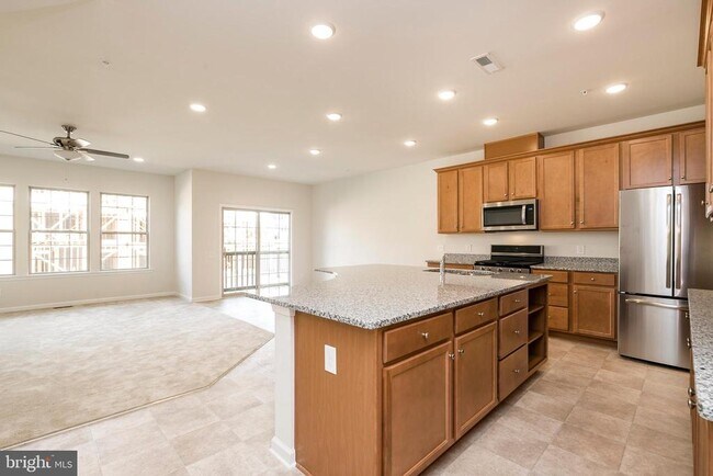 Foto del edificio - 9 Nicklaus Dr