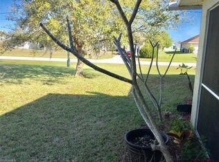 Building Photo - Cape Coral family home