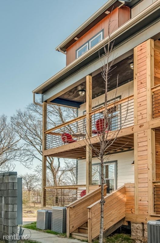 Building Photo - 844 Cherokee Ave