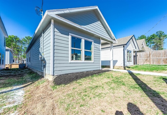 Building Photo - 16977 Glenheath St