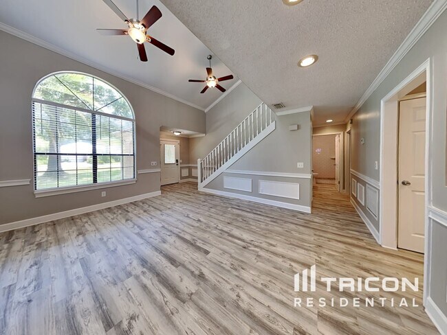 Building Photo - 5236 Timucua Cir