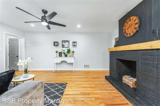 Building Photo - 3 br, 2 bath House - 261 Altoona Place SW