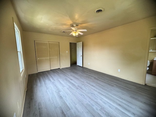 Building Photo - Spacious 4 Bedroom, 2.5 Bath Home - 807 Oa...