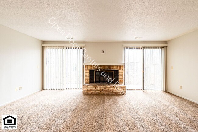 Foto del edificio - 4111 Harris Rd