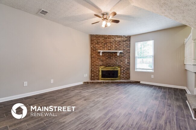 Foto del edificio - 5097 Martins Crossing Rd