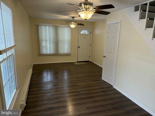 Foto del edificio - 1407 E Norwegian St