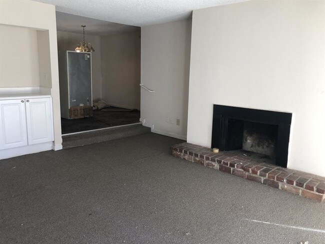 Foto del edificio - 3575 Oakvale Rd