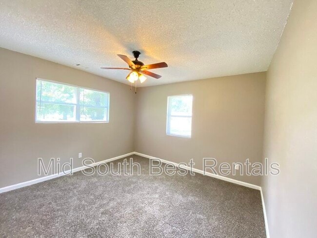 Building Photo - 306 Cordelia Dr