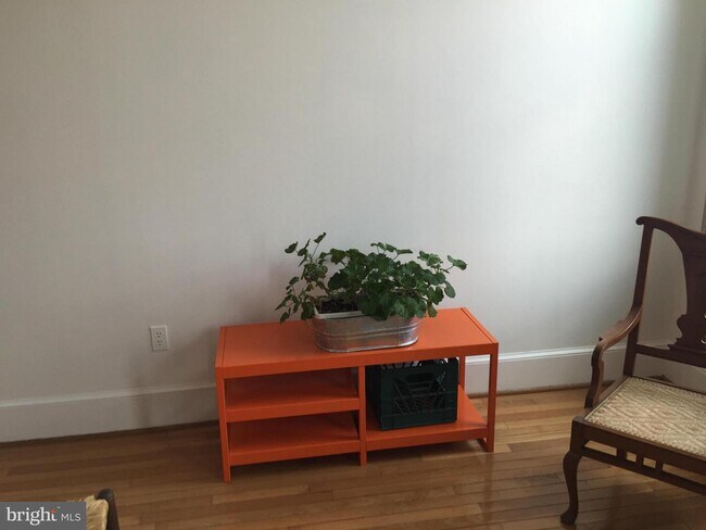 Foto del edificio - 1615 Q St NW