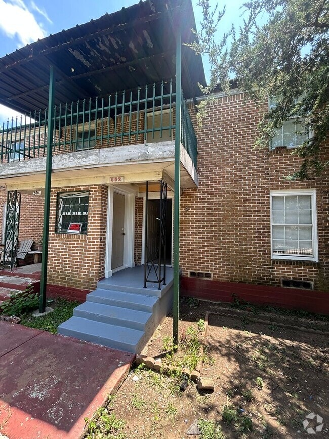 Building Photo - 650-654 W Neely St