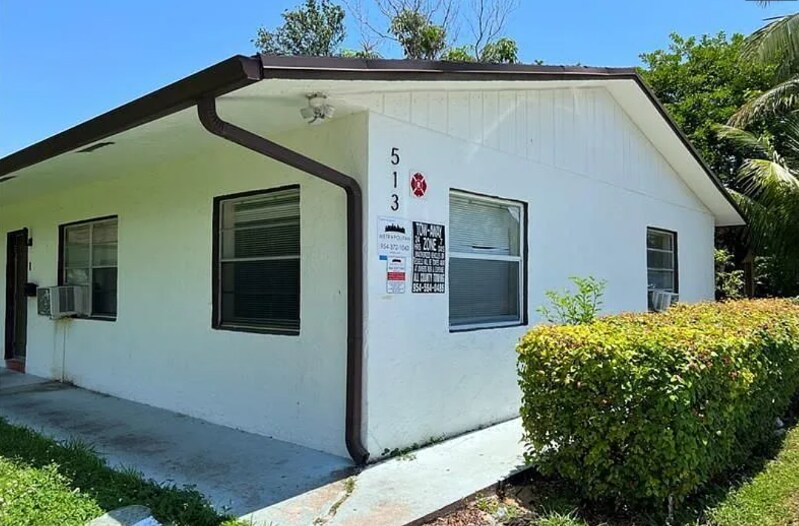 Foto principal - 513 SW 2nd Ct