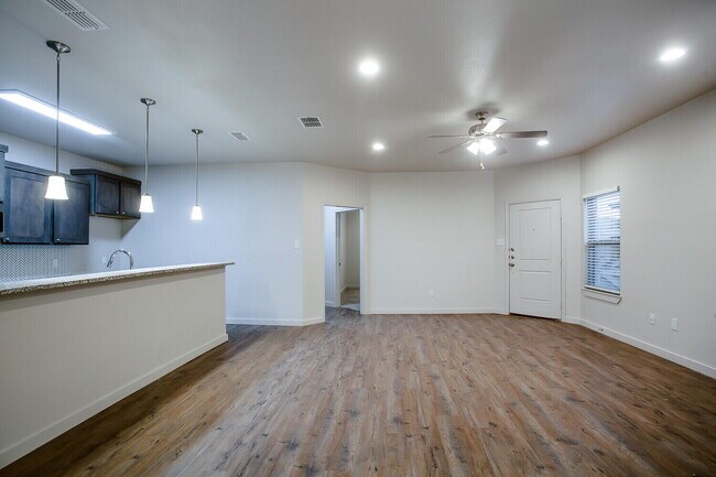 Foto del edificio - 2525 134th St