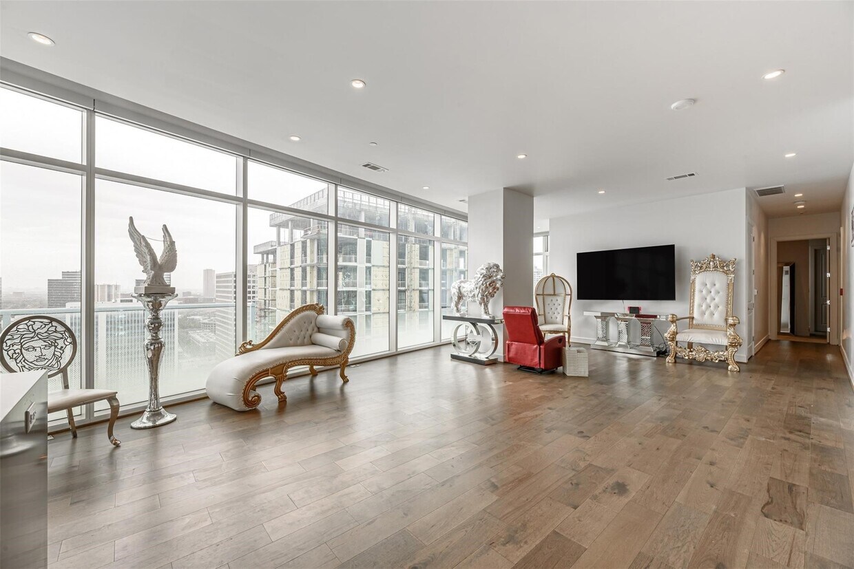 Foto principal - 4521 San Felipe St