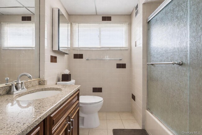 Foto del edificio - 1716 Camp Ave