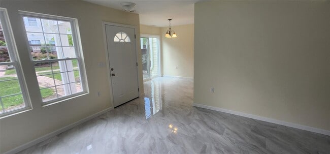 Building Photo - 1417 Whispering Hills Dr