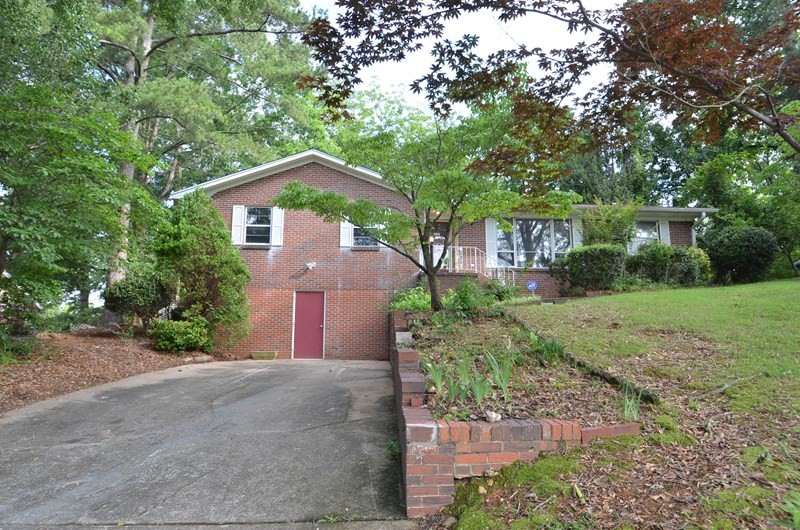 Primary Photo - 912 Reedwood Ln