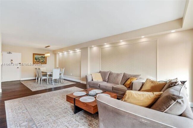 Building Photo - 1985 S Ocean Dr