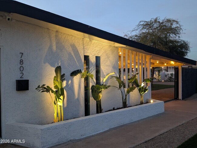 Foto del edificio - 7802 E Kimsey Ln