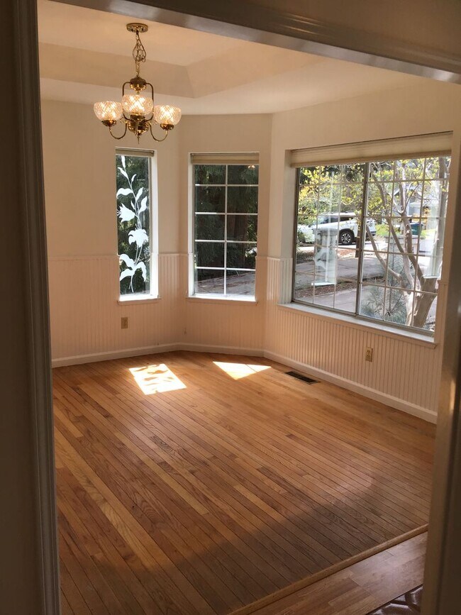 Foto del edificio - 18862 Meadowlark Ct