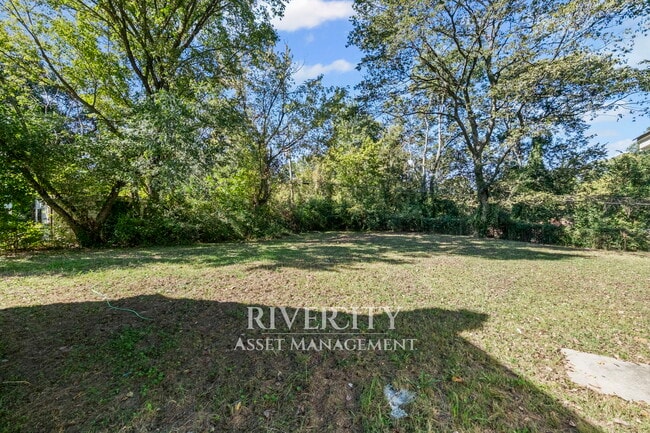 Foto del edificio - 1598 Frayser Blvd