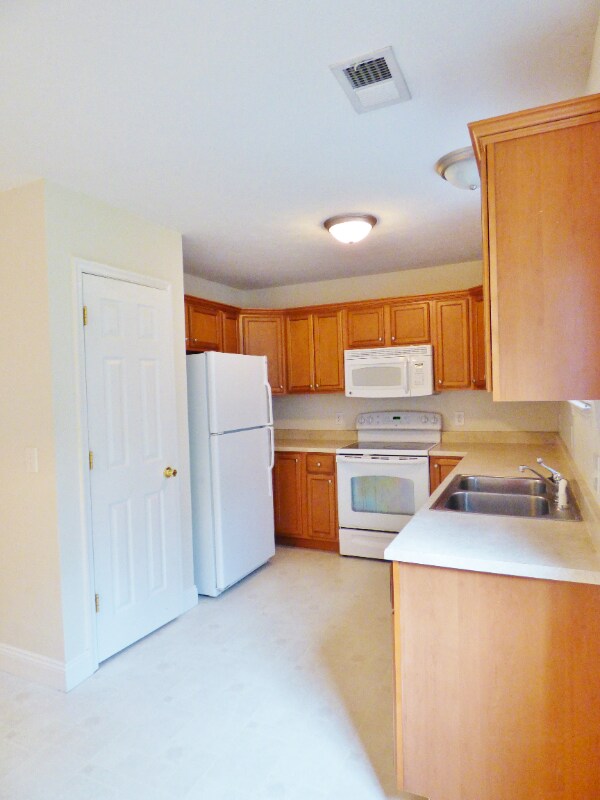 Foto del edificio - 103 12th St