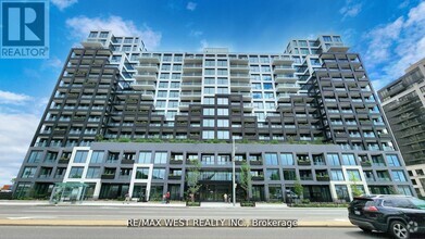 Building Photo - 1023-1100 SHEPPARD Ave