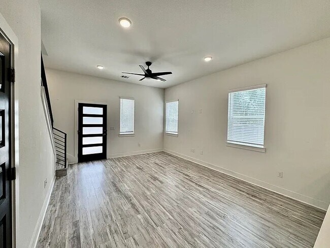 Foto del edificio - Modern Farmhouse montopolis