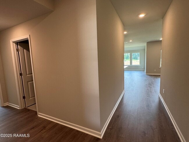Foto del edificio - 226 Sidney Oaks Dr