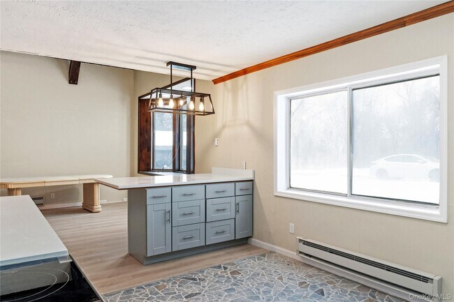 Building Photo - 378 Broadway