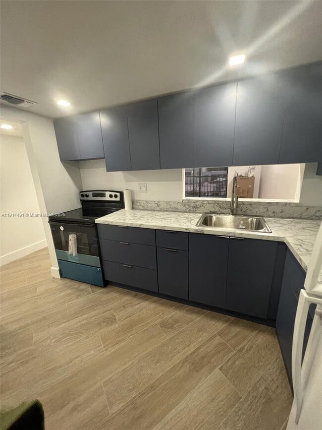 Building Photo - 8015 SW 107th Ave