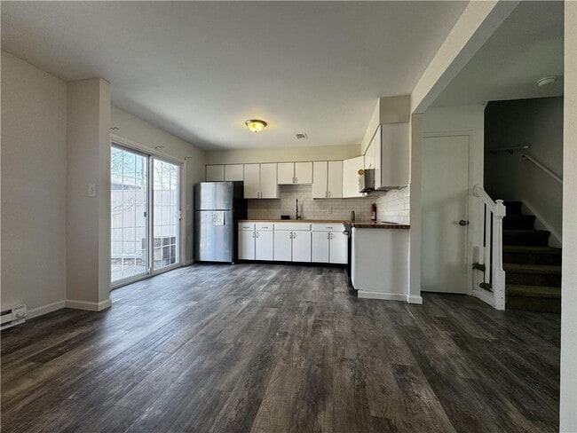 Building Photo - 314 Saracino Dr