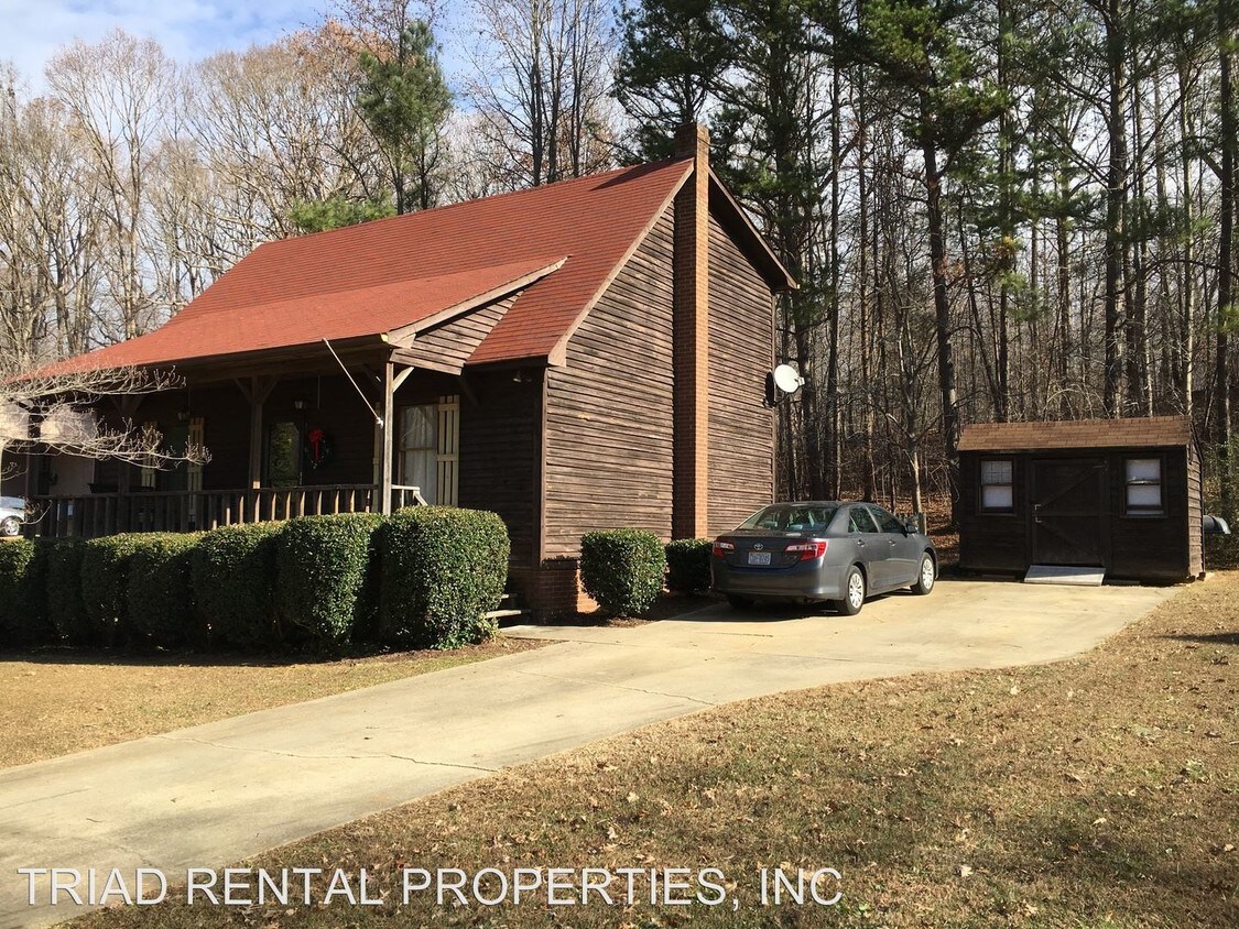 Primary Photo - 1223 Timberlane
