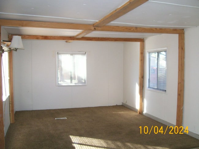 Foto del edificio - 3098 Springhill Rd