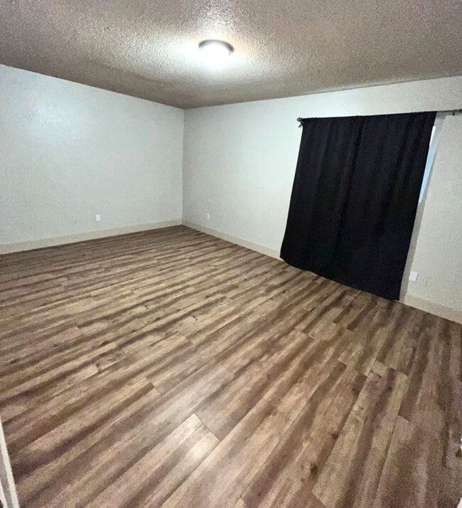 Foto del edificio - Fulkerth Road