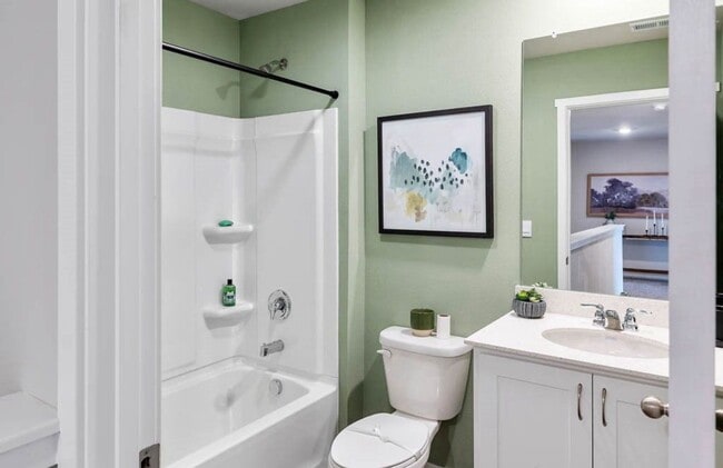 Foto del edificio - Move In Special - One month Free!! Brand N...