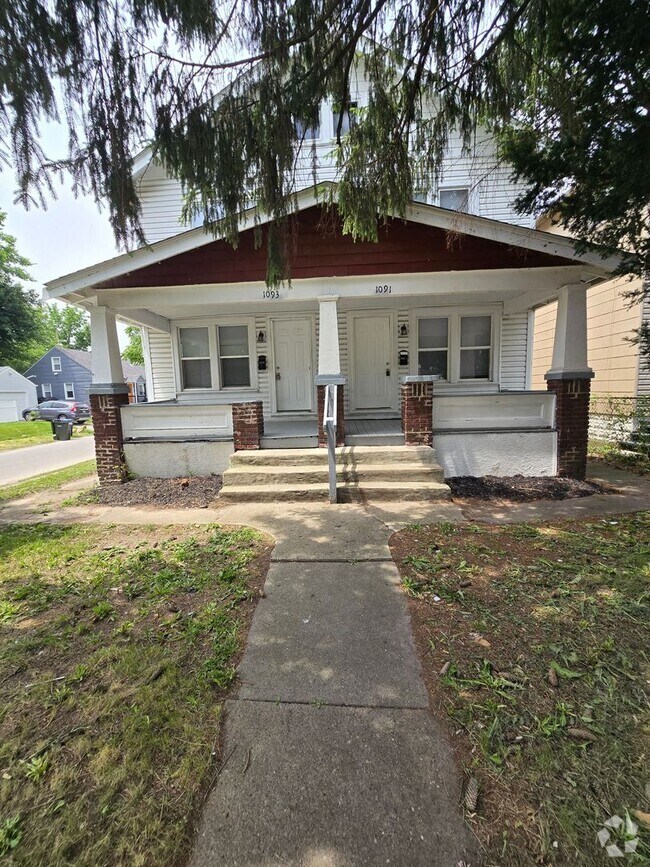 Building Photo - 1091-1093-1093 S Champion Ave