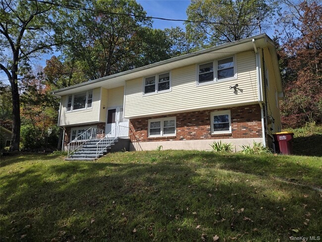 Foto del edificio - 43 Glenmere Homesites Rd