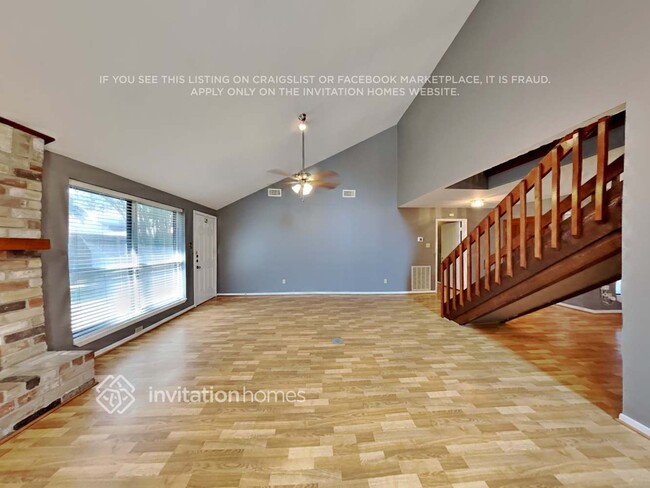 Building Photo - 6907 Stoney River Dr