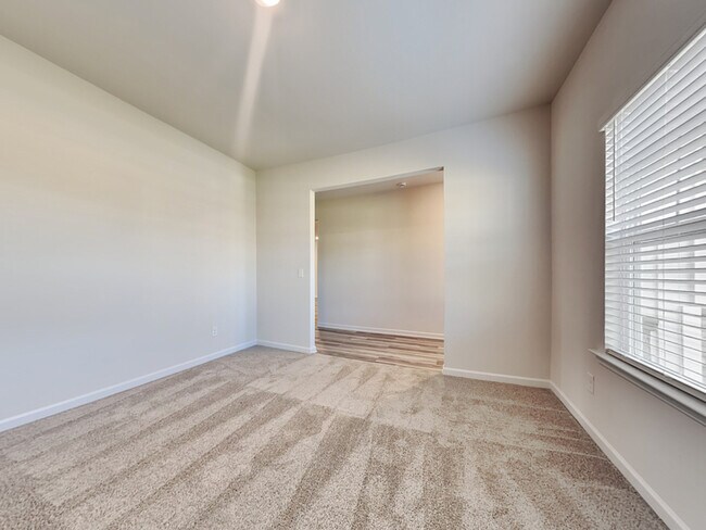 Building Photo - 1141 Amadas Dr
