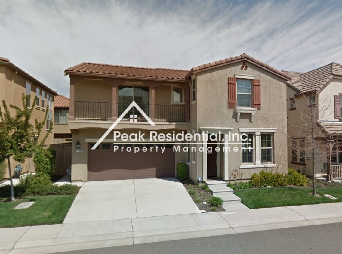 Foto principal - Beautiful Newer 3bd/2.5ba Folsom Home with...