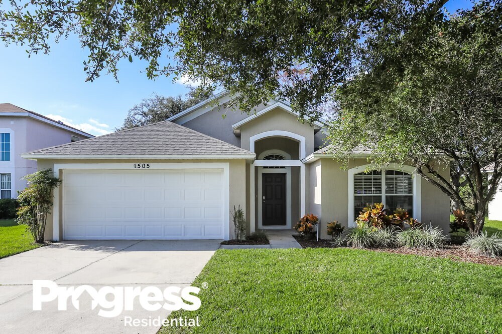 1505 Lake Villa Dr, Tavares, FL 32778 House Rental in Tavares, FL