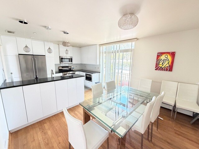 Foto del edificio - 5557 S Harper Ave