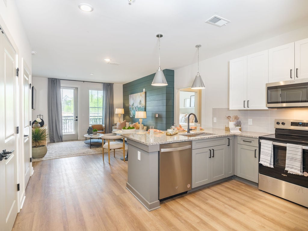 Primary Photo - Miro Luxury Apartments