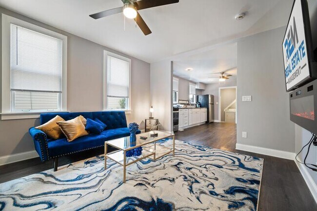 Foto del edificio - 1365 E 43rd St