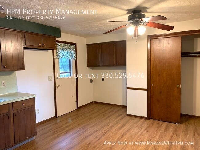 Foto del edificio - 3350 Mollane St NW