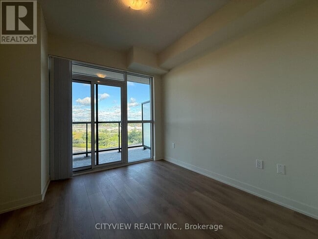 Photo du bâtiment - 38 Annie Craig Dr