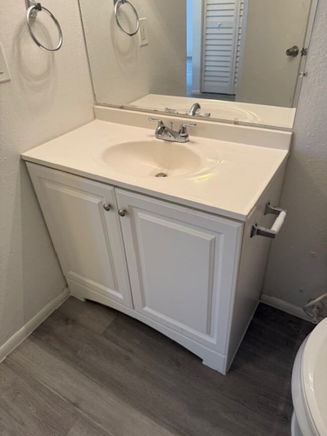 Foto del edificio - Large Two bedroom Condo