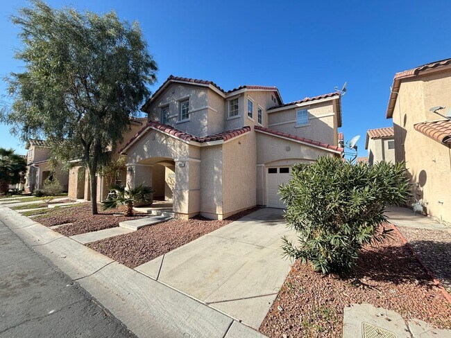 Foto del edificio - Gorgeous 3Bed/2.5Bath/2Car, 2-Story Home located in the East part of the valley